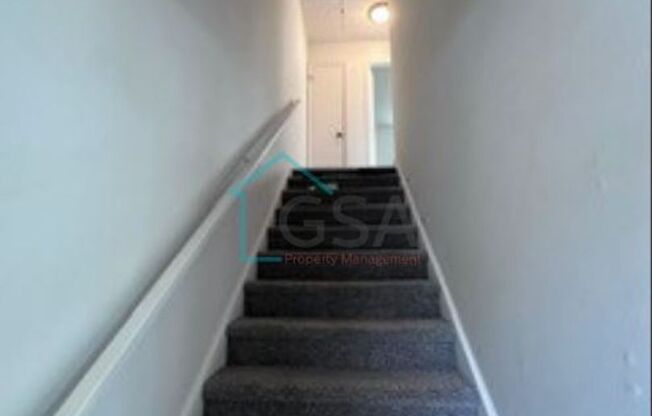 2 beds, 1.5 baths, 975 sqft, $950, Unit Cliffwood Terrace-4302-4A