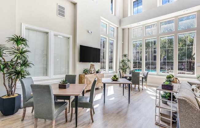 Acclaim at South Congress