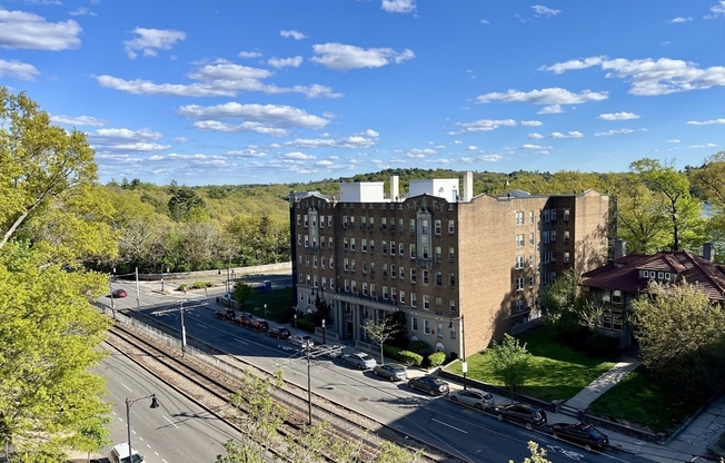 1 bed, 1 bath, 613 sqft, $2,600, Unit 504