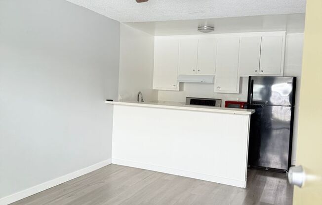 Beautiful 1 bedroom 1 bath!!! Must see! Move In Special $1,597 for the first 4 months!!!! $1,697 thereafter.