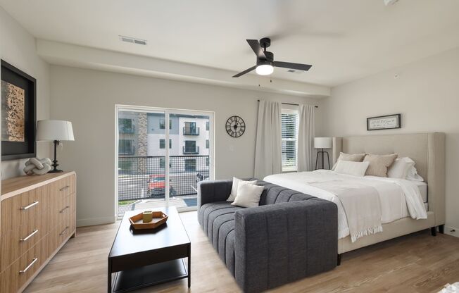 Studio, 1 bath, 595 sqft, $1,325, Unit 1729-201