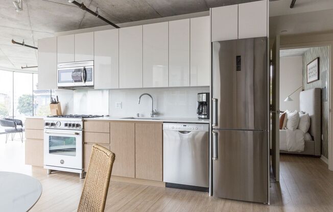 2 beds, 2 baths, 1,061 sqft, $5,300, Unit 303