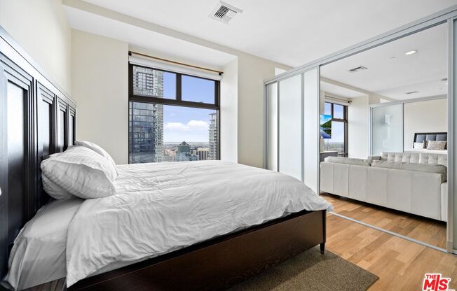 2 beds, 2 baths, 1,930 sqft, $6,000, Unit 1710