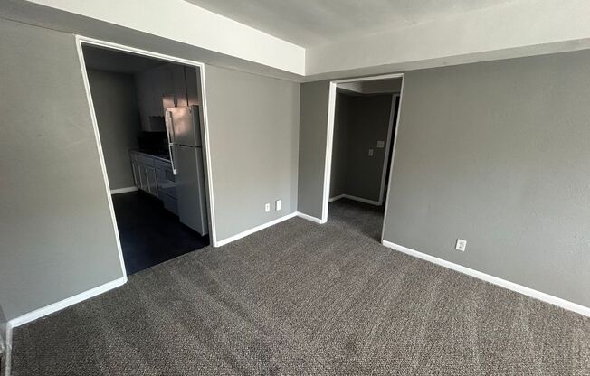 2 beds, 1 bath, 750 sqft, $945, Unit B04 1034 10