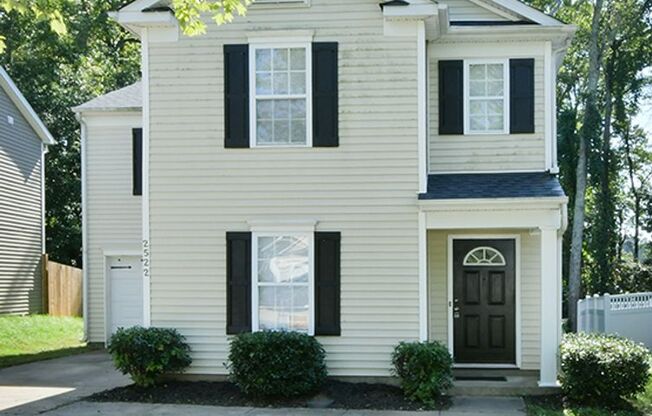 4 beds, 2.5 baths, $1,795