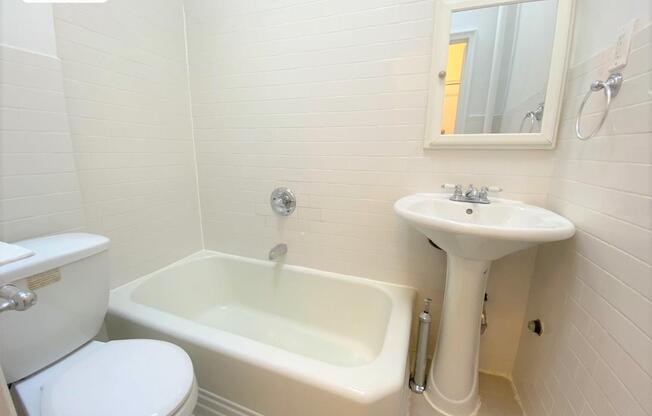 251 W 102 ST