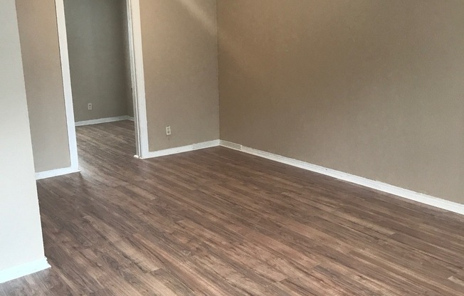 2 beds, 1 bath, $1,050