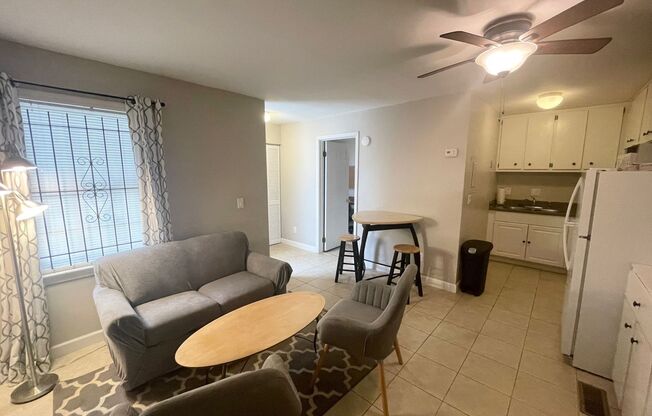 2 bedroom 1 bath walk to campus