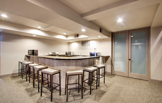 Gourmet Kitchen in a Luxury Apartment Rentals in West Los Angeles