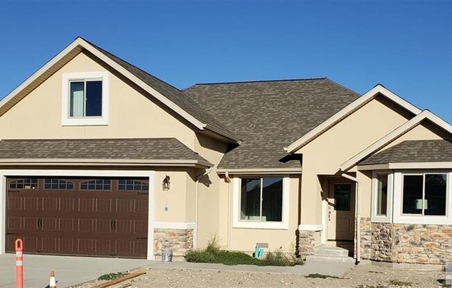 Beautiful home for rent on the Fernley Golf Course, 4 bedrooms, 3 baths, $3000 per month