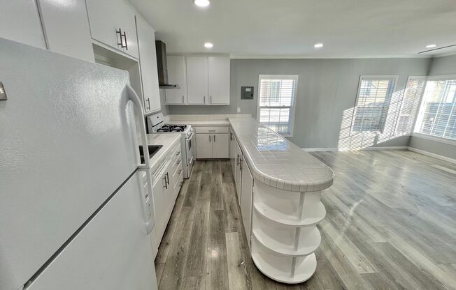 1 bed, 1 bath, 650 sqft, $2,695, Unit Unit 6512