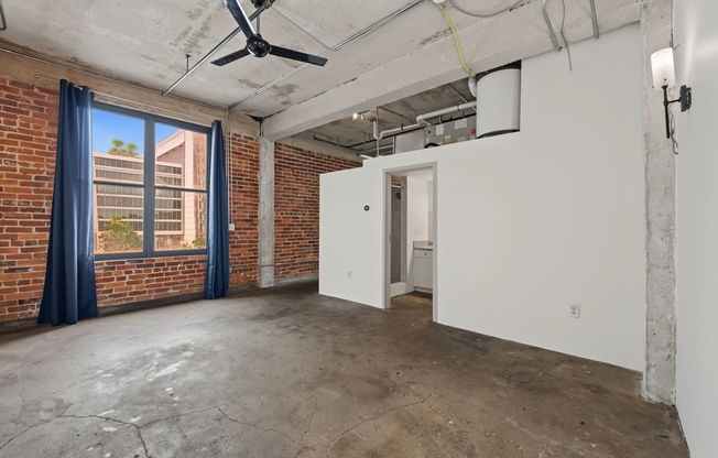 95 FORSYTH ST