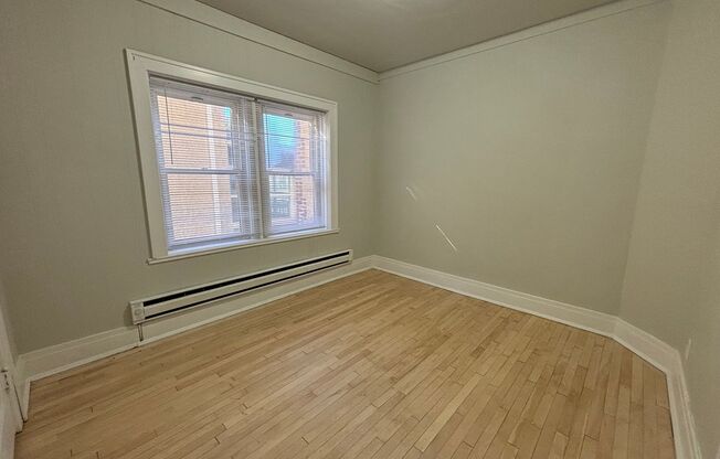 1 bed, 1 bath, $795, Unit Unit 2