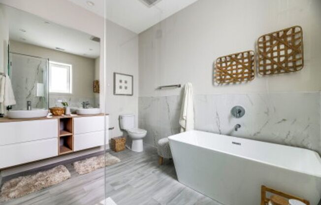 2 beds, 2 baths, 1,230 sqft, $2,627, Unit 770-3W