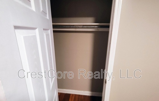 278 HENRY AVE
