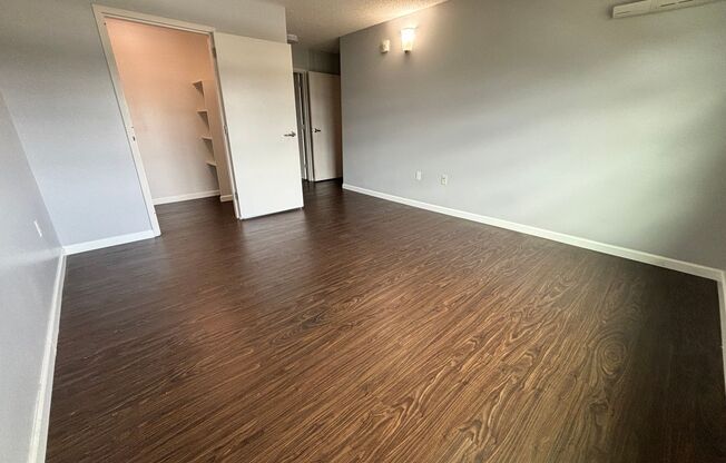 3 beds, 2 baths, $3,400, Unit # 1713