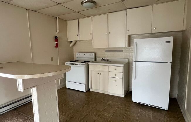 1 bed, 1 bath, $750, Unit 3rd Floor