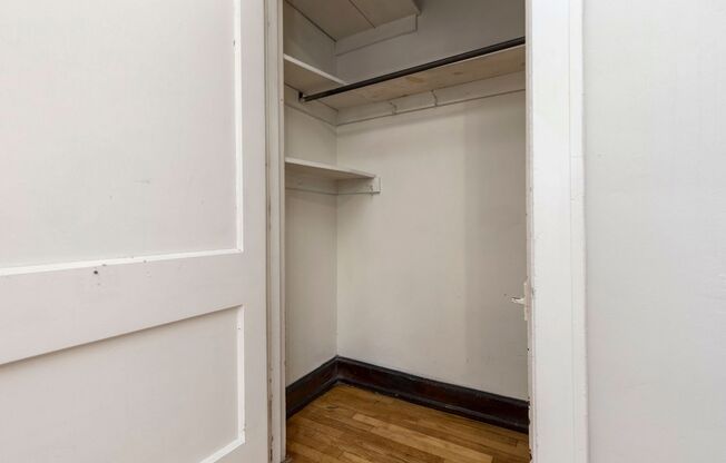 1 bed, 1 bath, 900 sqft, $850, Unit #20