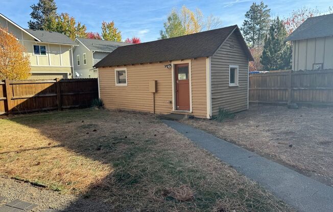 3 beds, 1 bath, $2,200