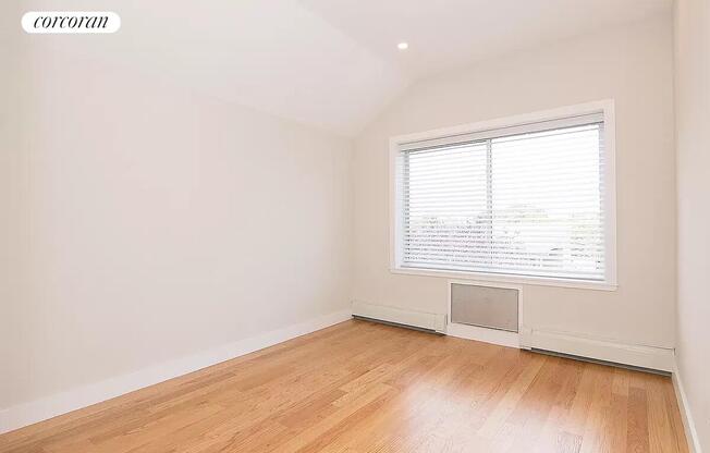 2 beds, 2 baths, $3,300, Unit 3