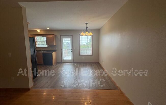 3008 W GARTON