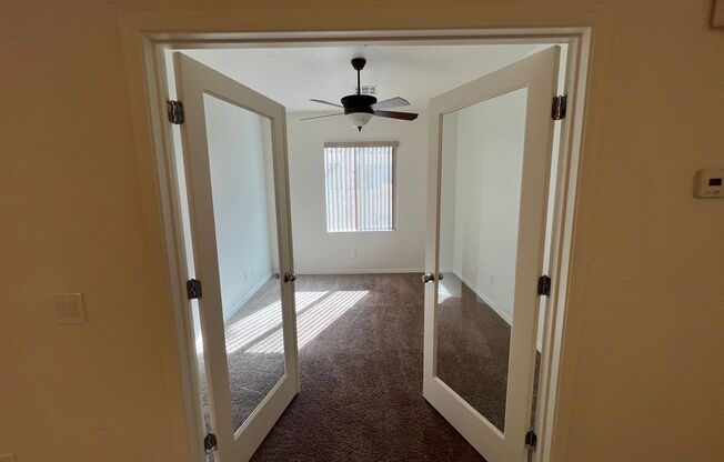 2 bedroom, 2 bathroom townhouse