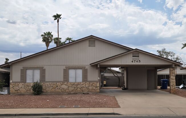 2 Bed 1 Bath Spacious Apartment in Mesa