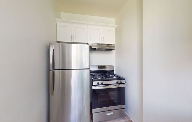Studio, 1 bath, 352 sqft, $1,604, Unit 429