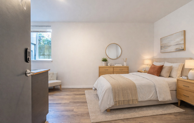 Studio, 1 bath, 220 sqft, $845, Unit 8D