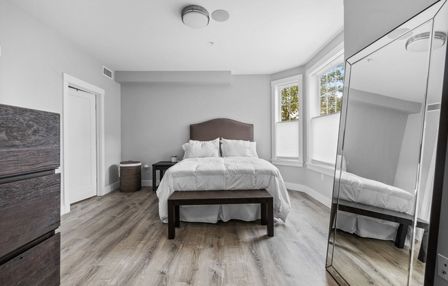 3 beds, 2 baths, 1,291 sqft, $3,000, Unit 2