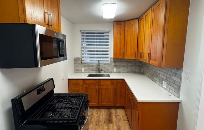 141 N Ellsworth