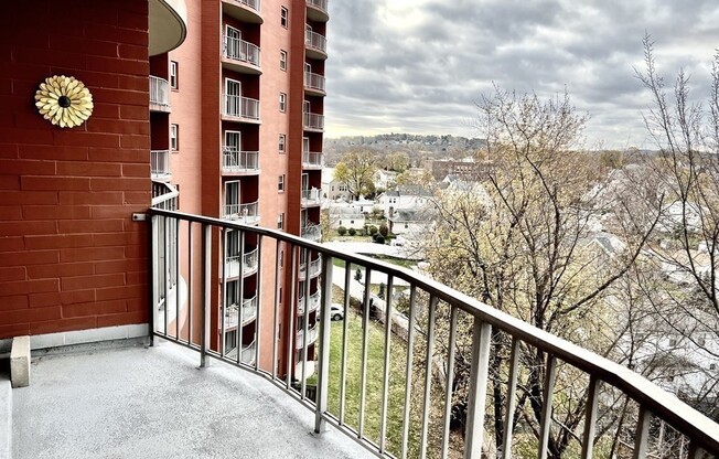 1 bed, 1 bath, 765 sqft, $2,050, Unit 707