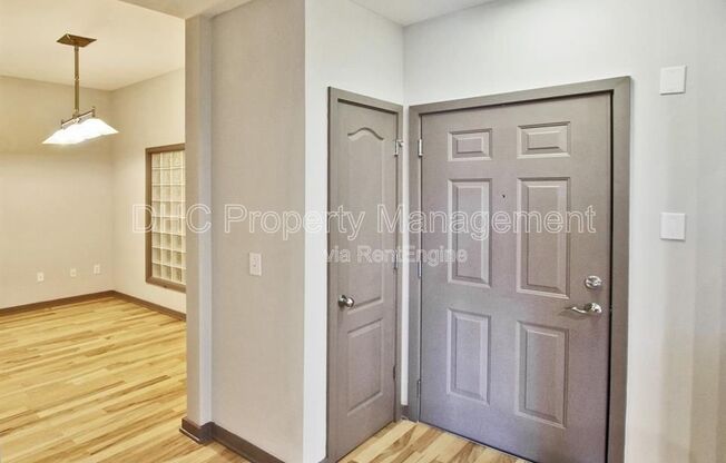 2 beds, 2 baths, 1,117 sqft, $2,499, Unit 6062