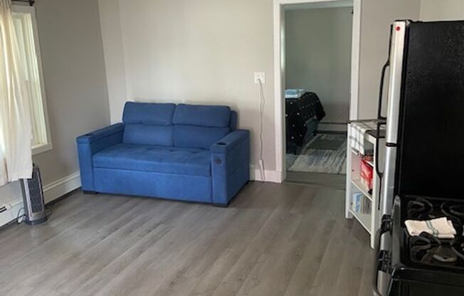 1 bed, 1 bath, 800 sqft, $1,200, Unit Unit 1