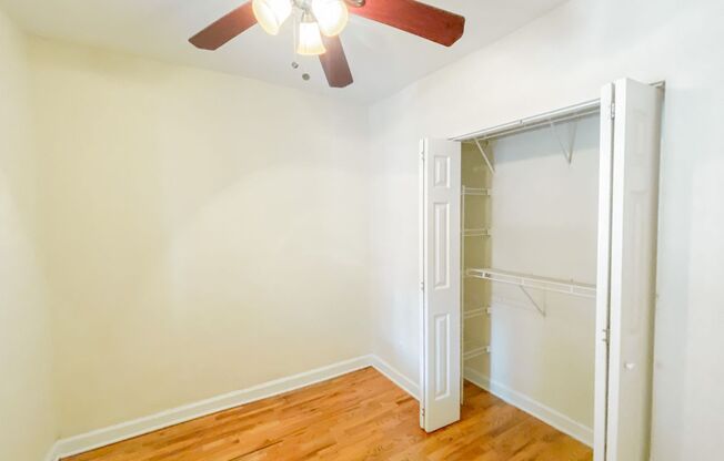 2 beds, 1 bath, 810 sqft, $2,450, Unit 1208WR-G