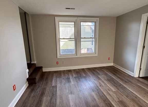 53 WILBRAHAM AVE