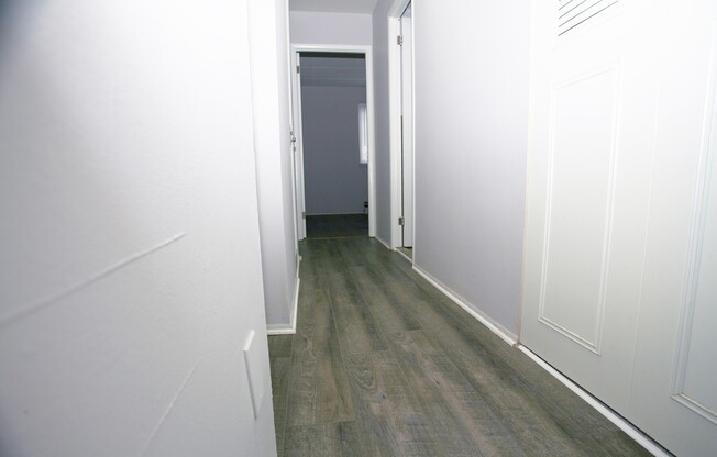 1 bed, 1 bath, 650 sqft, $999, Unit 702-R