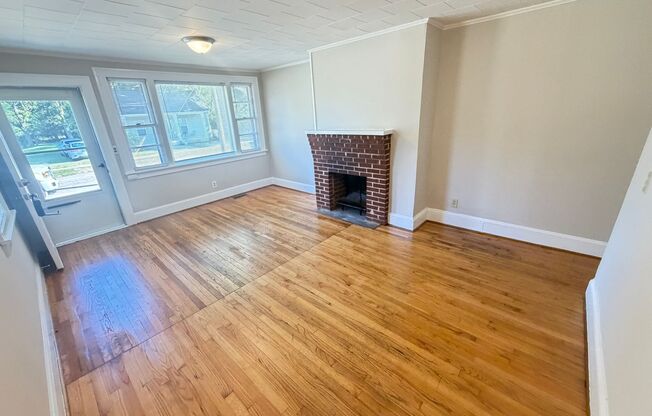 Nice 2 Bed 1 Bath Duplex unit in Salisbury NC- Close to downtown Salisbury and I-85