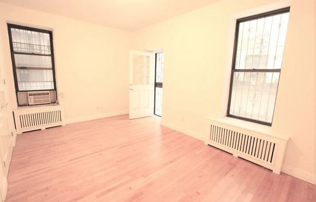 105 E 88 ST