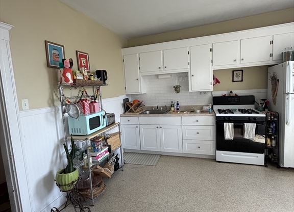 108 Bristol Rd