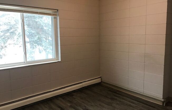 1 bed, 1 bath, 600 sqft, $999, Unit 25