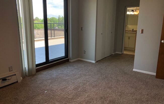 2 beds, 2 baths, 1,172 sqft, $1,900, Unit 408