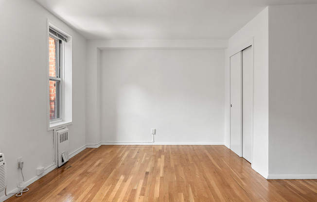 1 bed, 1 bath, $3,950, Unit 5SN