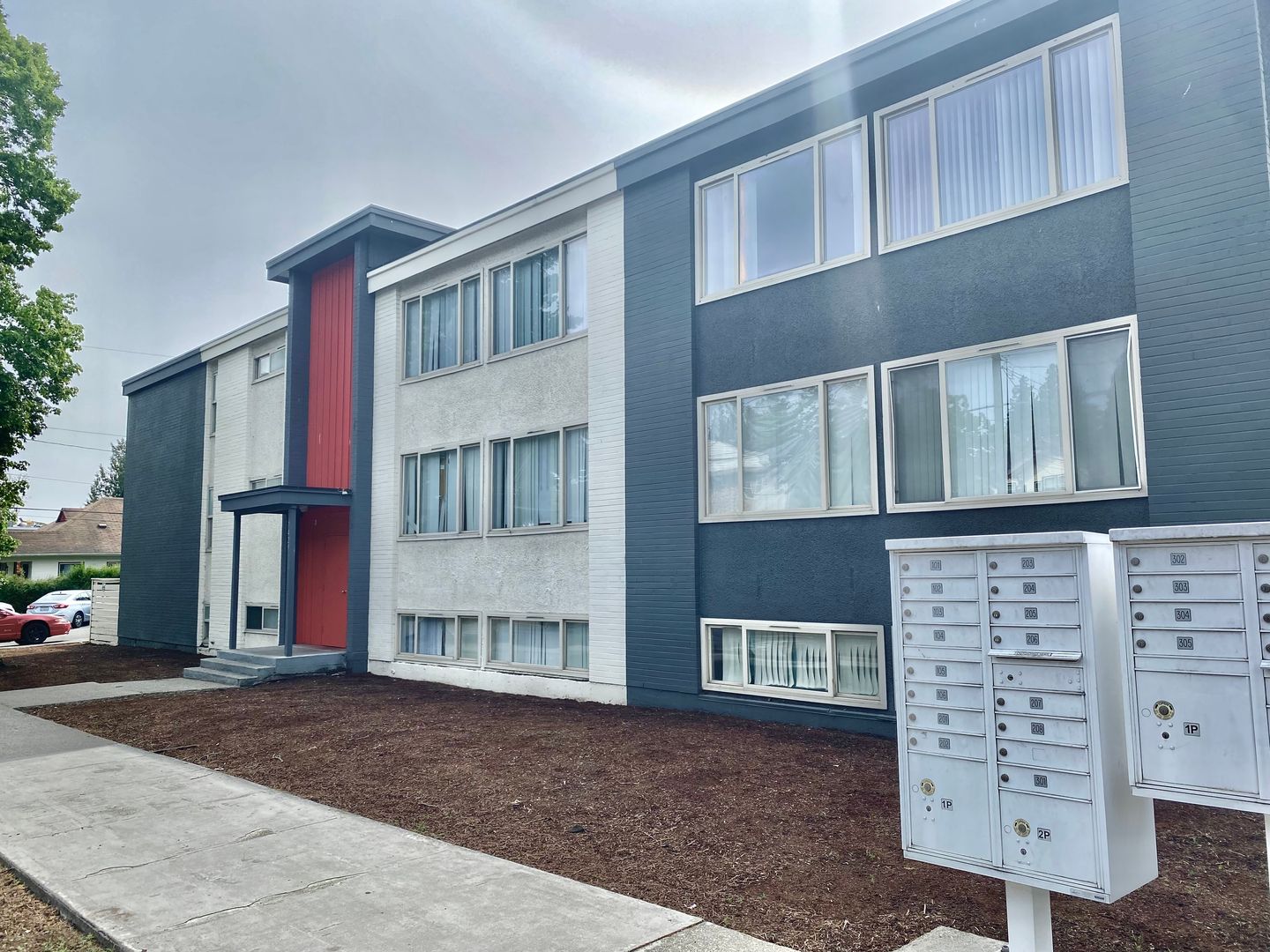 Admirals Apartments