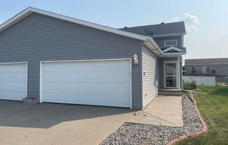 Spacious split level townhome located in West Fargo.