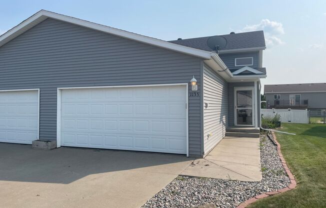 Spacious split level townhome located in West Fargo!