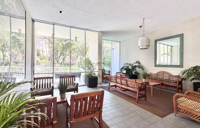2 beds, 2 baths, $3,000