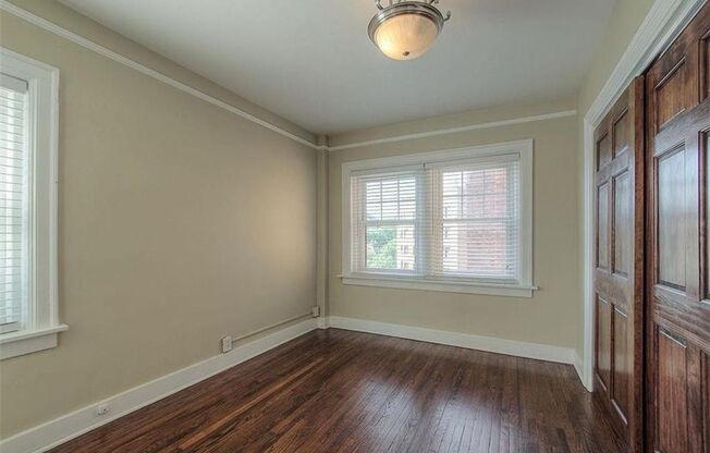 2 beds, 1 bath, $1,525