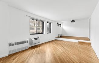 85 8 AVE