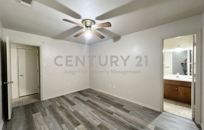 2 beds, 2 baths, $1,275